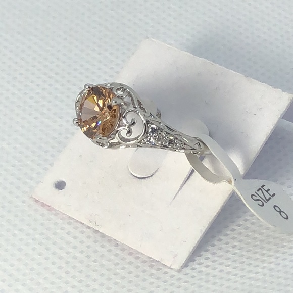 Morganite Ladies Ring - Picture 3 of 10